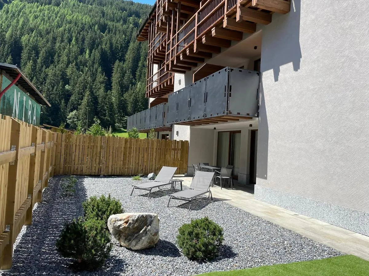 Hotel apartamentowy Nira Mountain Resort Futura Pradelle Włochy